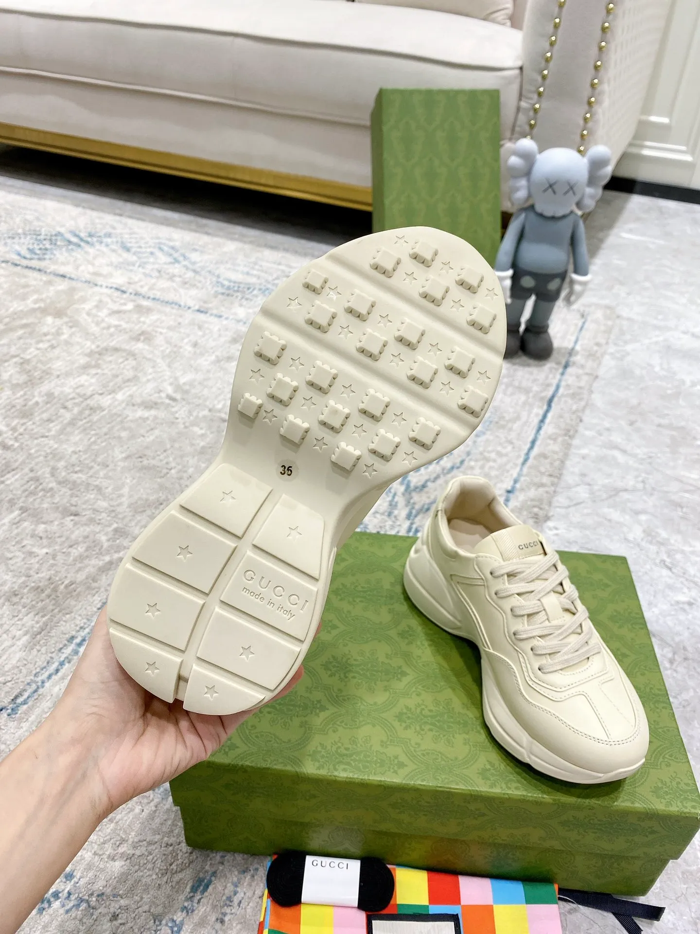 👟👟Ex-factory price 480👟👟 🔘GUCCI Gucci dad shoes 🇮🇹Top version🇮🇹🔜Purchase level The original disassembly took more than 3 months to develop 1:1, the version has been upgraded again, the chip, packaging, imported cowhide, and fully made with a computer car. Couple 👫 style 🔜Versatile in all seasons🔜 Fashion 🔜 Personality 🔜 Differentiation 🔵More than 20 layouts in the series, welcome to inquire for pictures Outsole: The latest original development T👟👟Ex-factory price U vacuum Upper: Imported cowhide🐮 Lining: Original A mixed sheepskin🐏 Foot: Original A grade mixed sheepskin 💯Full set of packaging Medium and low belt LOGO code number: women's code 35-40 Men's size 38-45 (38 45 customized